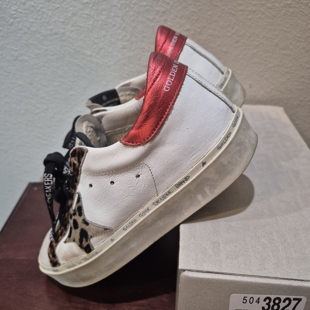 Golden Goose Hi Star Womens Sneakers with Black Star and Red Accents Size 38 - Picture 6 of 9